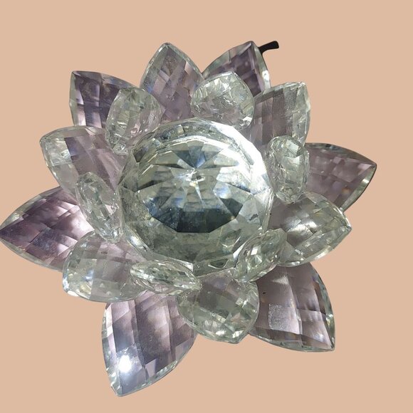 Beautiful Spinning Crystal Lotus Flower Decorative Clear Glass - Picture 1 of 8